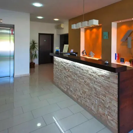 Vila 4m Miletici Cdn021019 Cyf Apartman Rtina