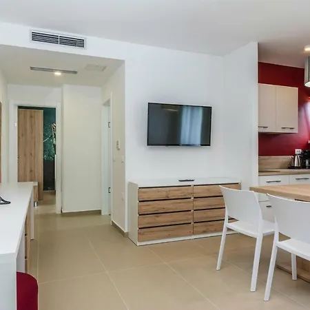 Vila 4m Miletici Cdn021019 Cyf Rtina