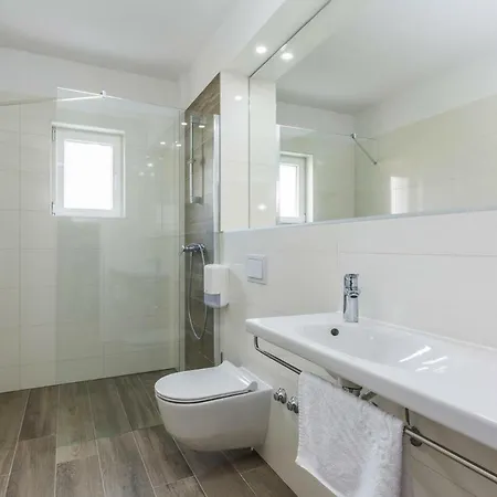 Vila 4m Miletici Cdn021019 Cyf Apartman